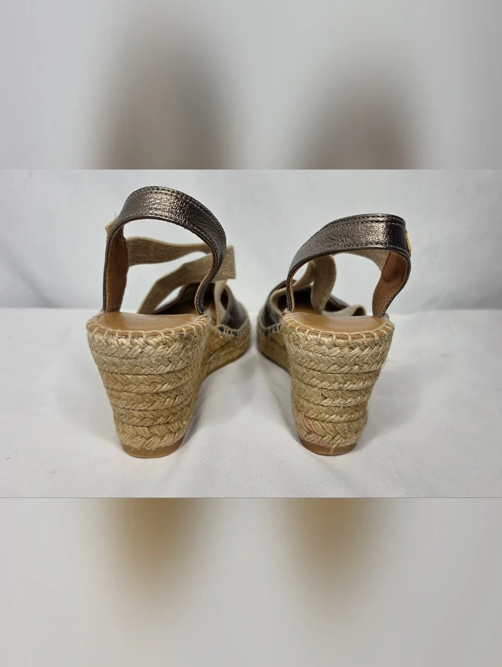 TONI PONS Origens Metallic Bronze Closed Toe Wedge Espadrilles Size 39